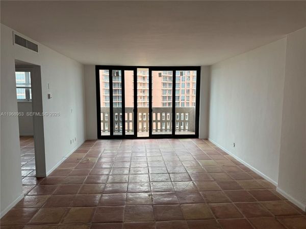 90 Edgewater Dr, Unit 1016, Coral Gables, FL 33133