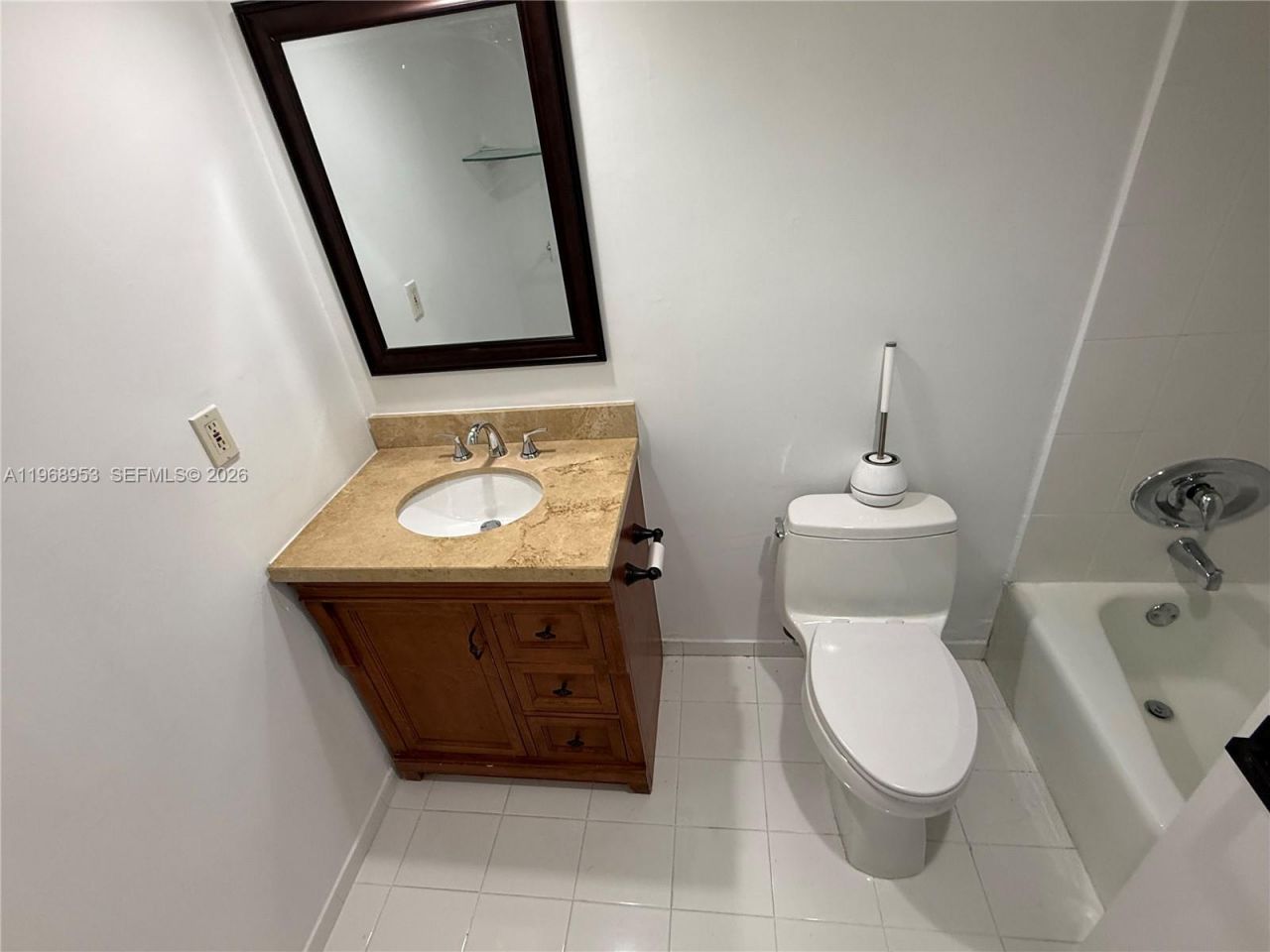 90 Edgewater Dr, Unit 1016, Coral Gables, FL 33133 Photo