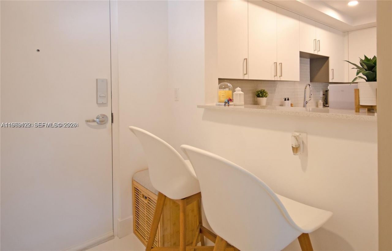 10950 NW 82nd St, Unit 204, Doral, FL 33178 Photo