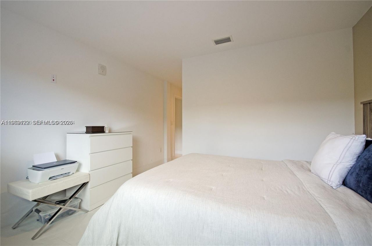 10950 NW 82nd St, Unit 204, Doral, FL 33178 Photo