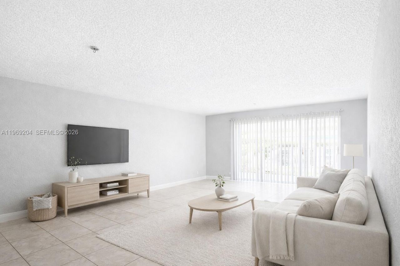 4271 NW 5th St, Unit 114, Plantation, FL 33317 Photo