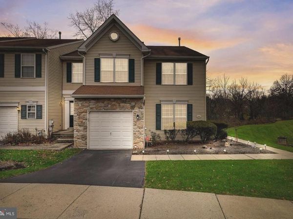 1026 COLIN DRIVE, ROYERSFORD, PA 19468