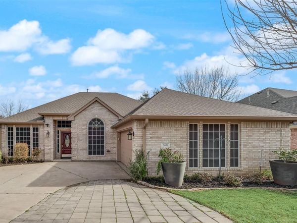 2031 Vintage Circle, Corinth, TX 76210