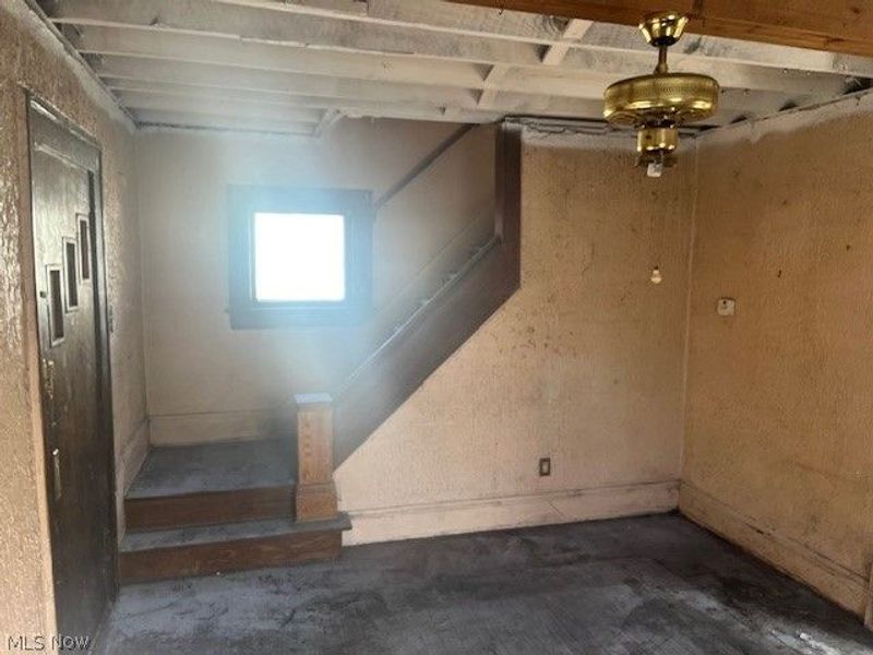 973 Nevin Street, Akron, OH 44310 Photo 4