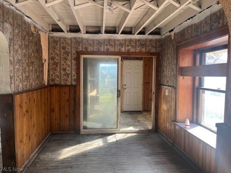 973 Nevin Street, Akron, OH 44310 Photo 6