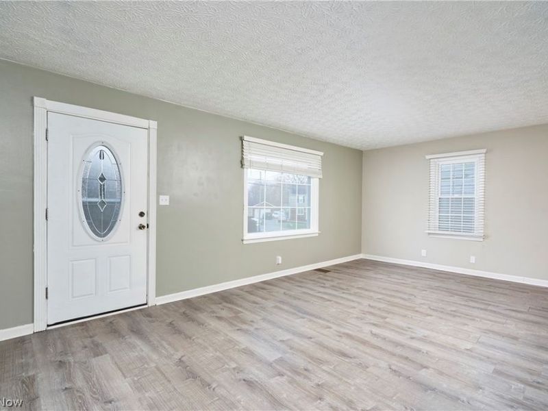 114 Davenport Avenue, Akron, OH 44312 Photo 6