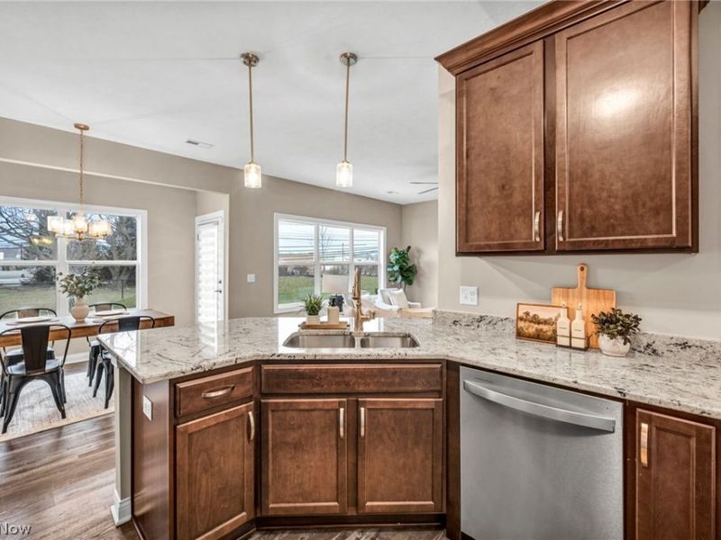 137 Larimar Drive, Willowick, OH 44095 Photo 12