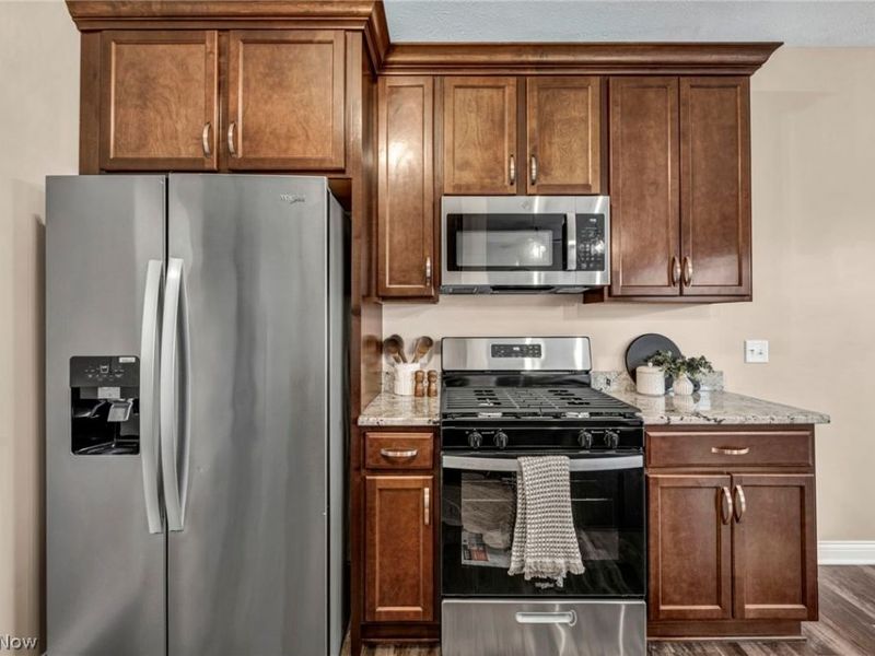 137 Larimar Drive, Willowick, OH 44095 Photo 13