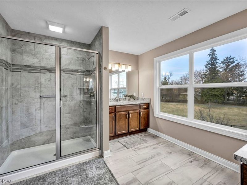 137 Larimar Drive, Willowick, OH 44095 Photo 19