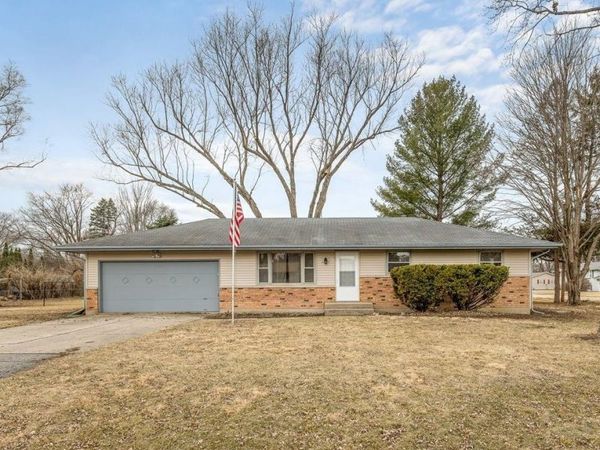 8420 Bobolink Drive, MACHESNEY PARK, IL 61115