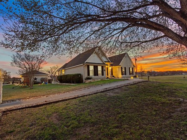 316 Brushy Creek TRL, Hutto, TX 78634