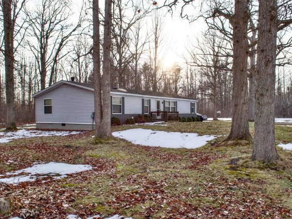 9440 Broomfield Road E, Mt Pleasant, MI 48858