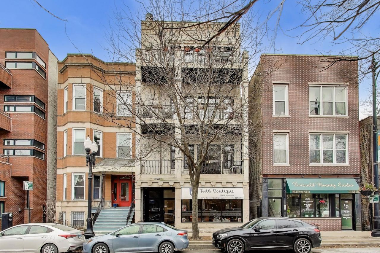 Please Call For Address, Unit 2, Chicago, IL 60613 Main Photo