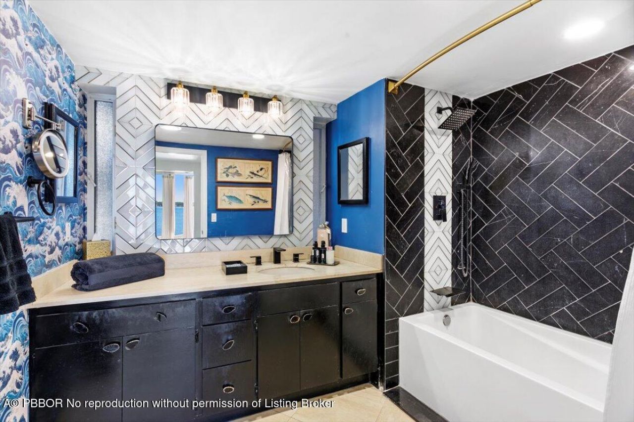2760 S Ocean Boulevard S, Unit 107, Palm Beach, FL 33480 Photo