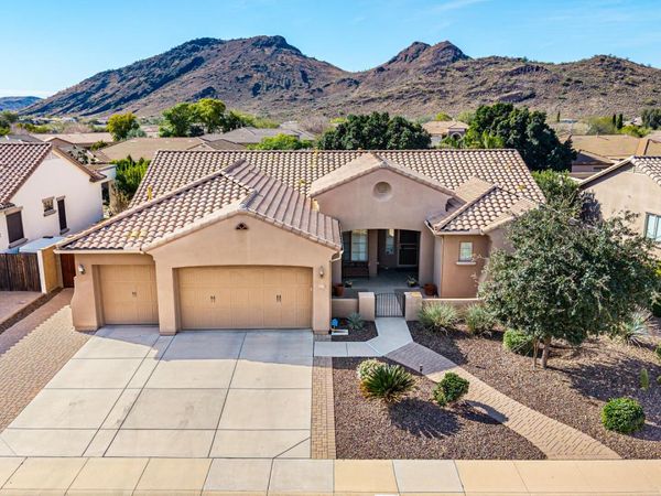 5703 W HEDGEHOG Place, Phoenix, AZ 85083