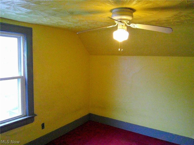 815 Longview Avenue, Akron, OH 44307 Photo 11