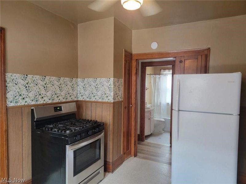 3911 Biddulph Avenue, Cleveland, OH 44109 Photo 11