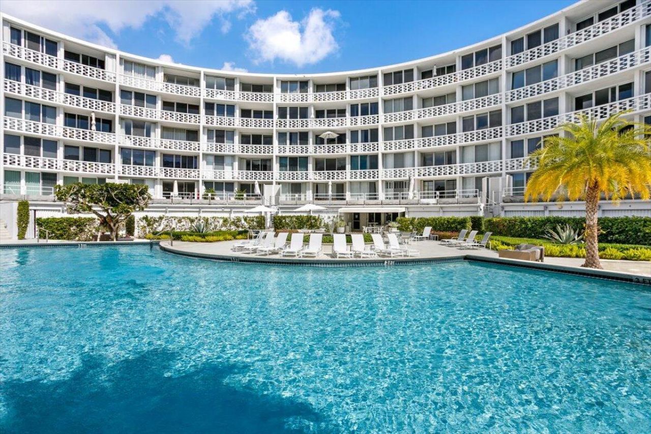 2760 S Ocean Boulevard W, Unit 107, Palm Beach, FL 33480 Photo