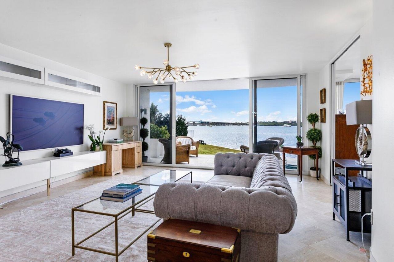 2760 S Ocean Boulevard W, Unit 107, Palm Beach, FL 33480 Photo