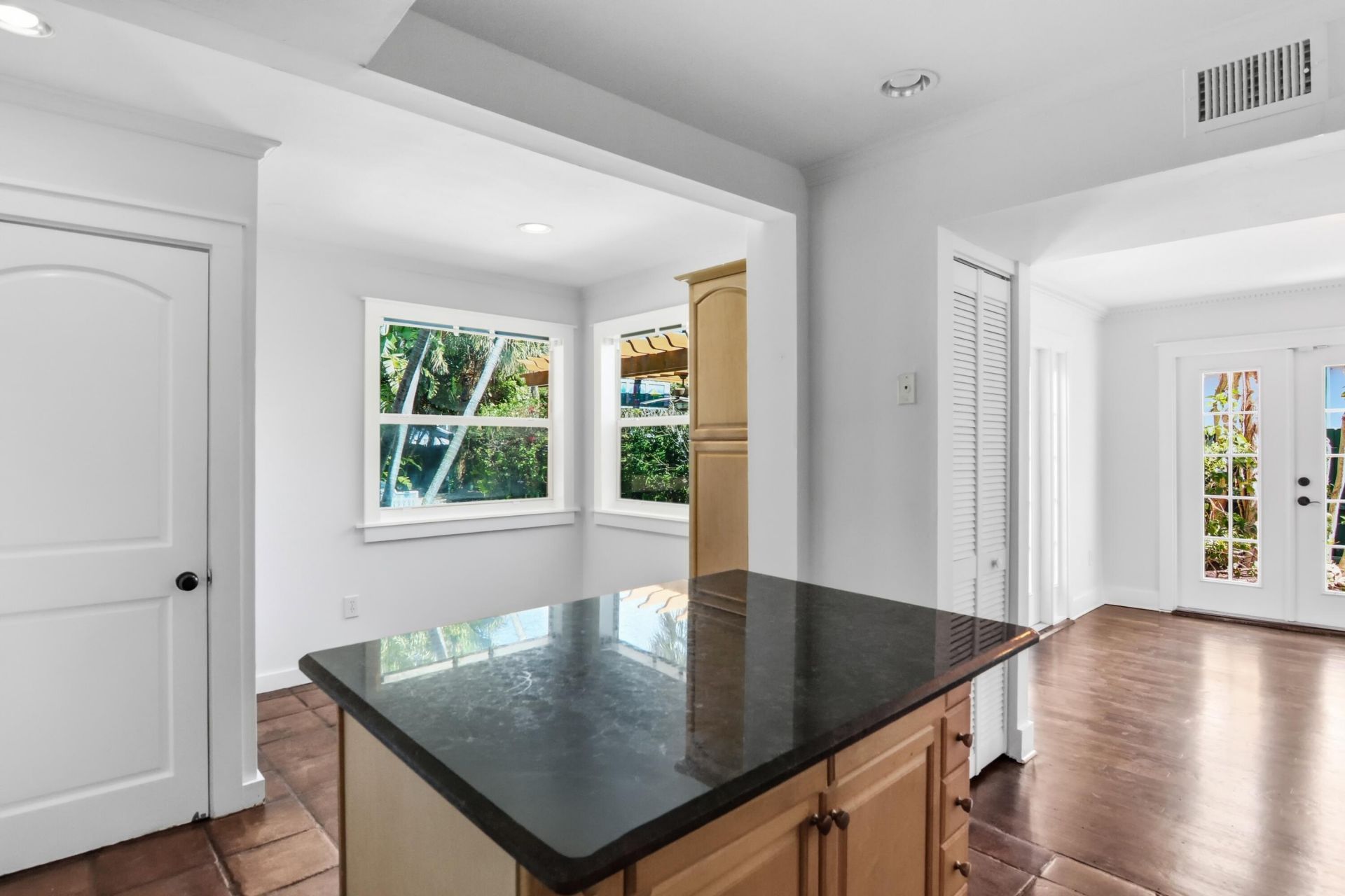 423 26th Street, West Palm Beach, FL 33407 Photo