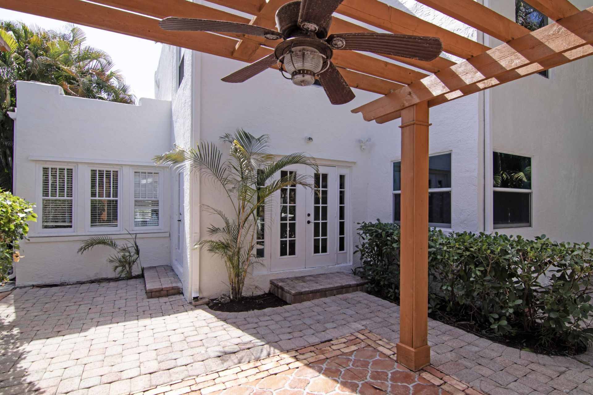 423 26th Street, West Palm Beach, FL 33407 Photo