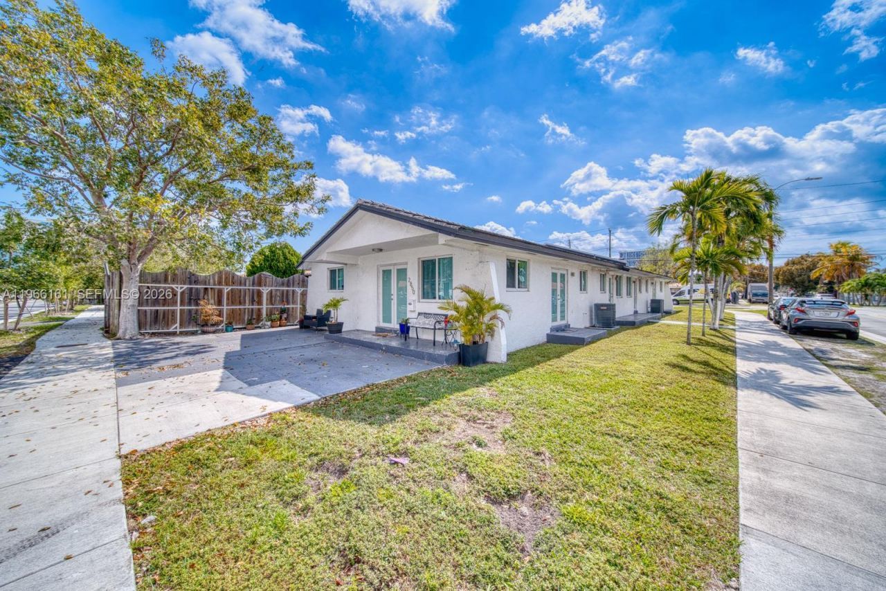 2841 SW 24th Ter, Miami, FL 33145 Photo