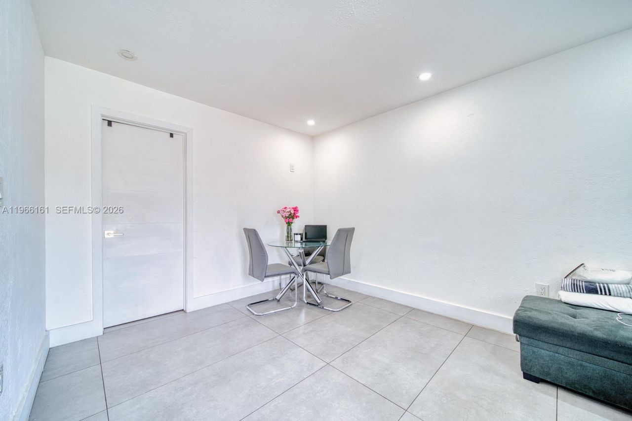 2841 SW 24th Ter, Miami, FL 33145 Photo