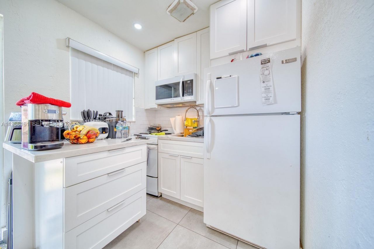 2841 SW 24th Ter, Miami, FL 33145 Photo