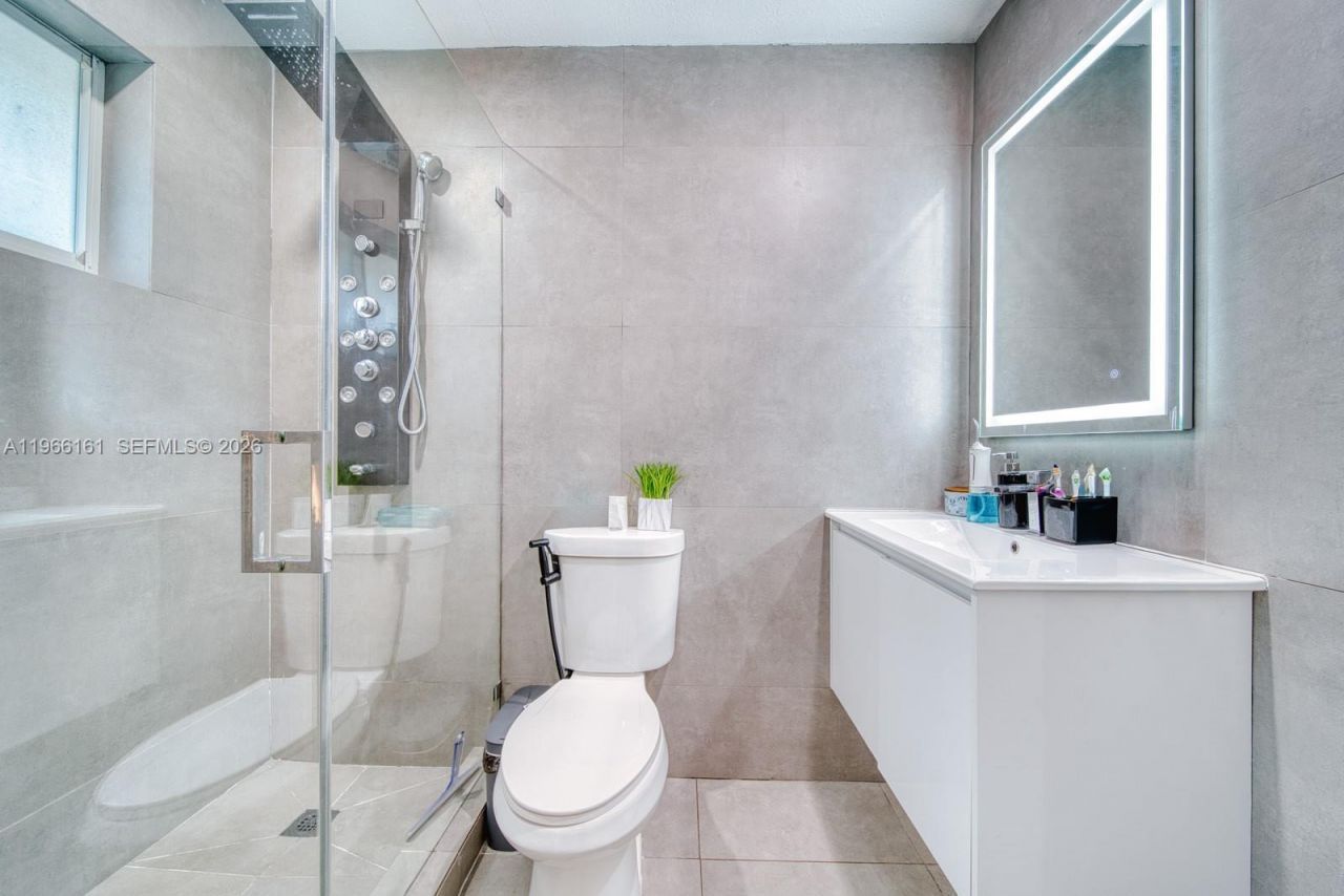 2841 SW 24th Ter, Miami, FL 33145 Photo