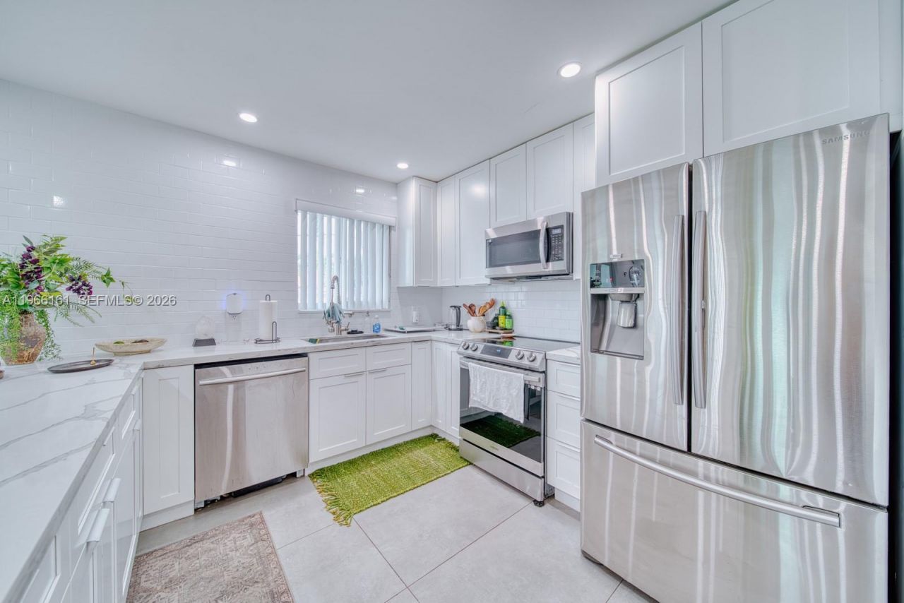 2841 SW 24th Ter, Miami, FL 33145 Photo