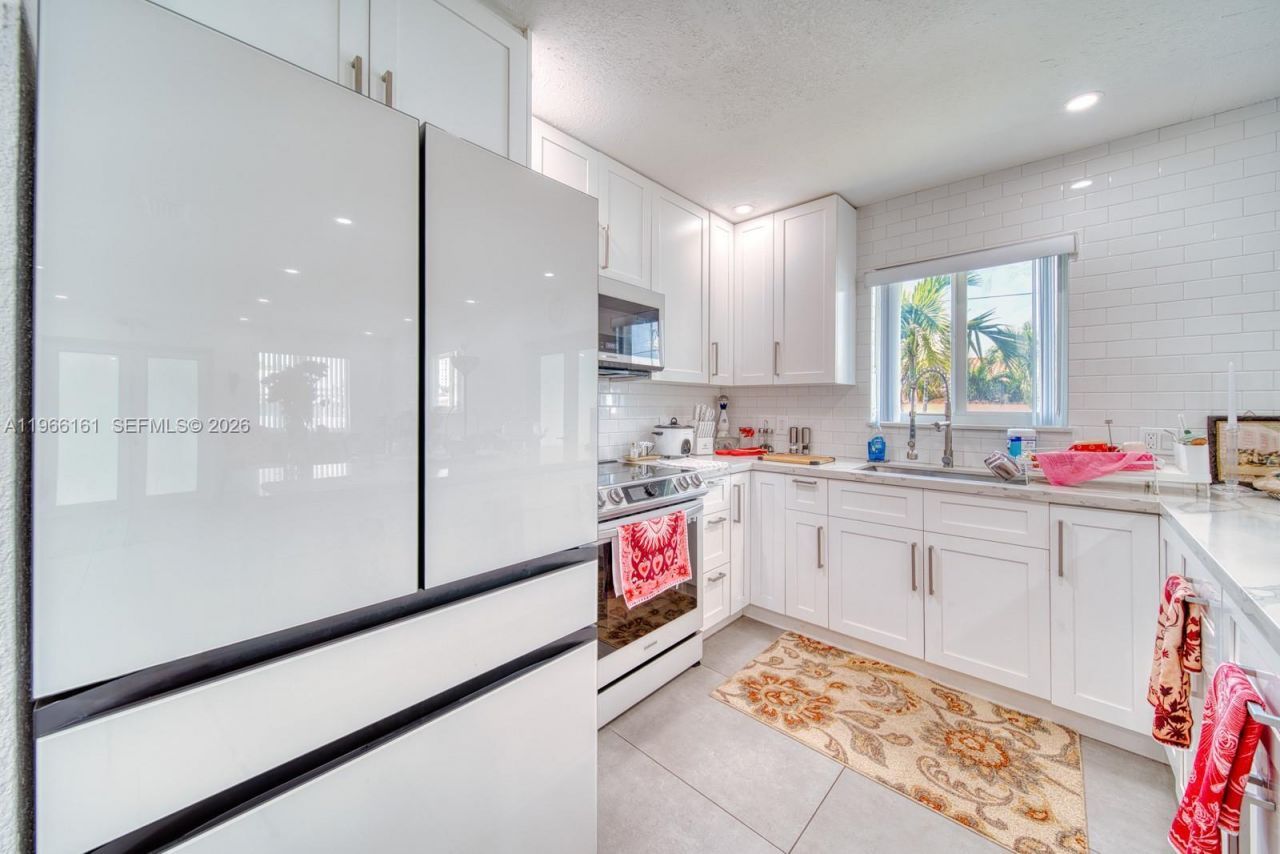 2841 SW 24th Ter, Miami, FL 33145 Photo