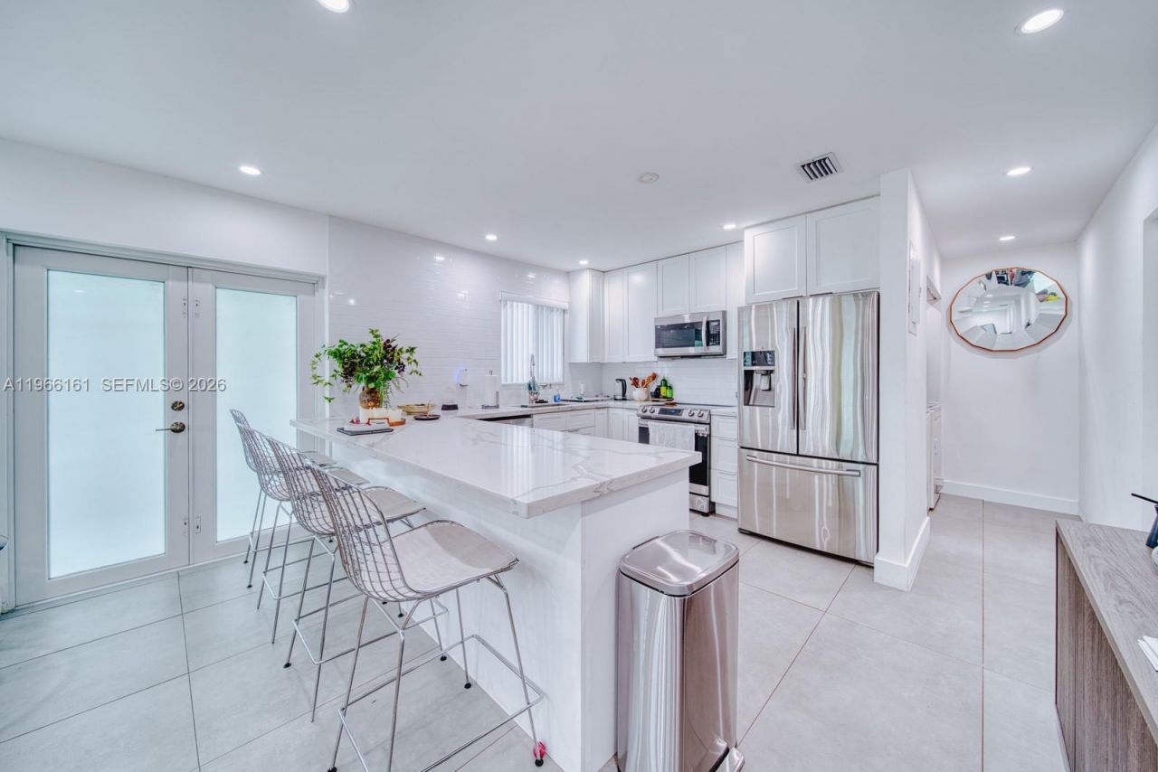 2841 SW 24th Ter, Miami, FL 33145 Photo