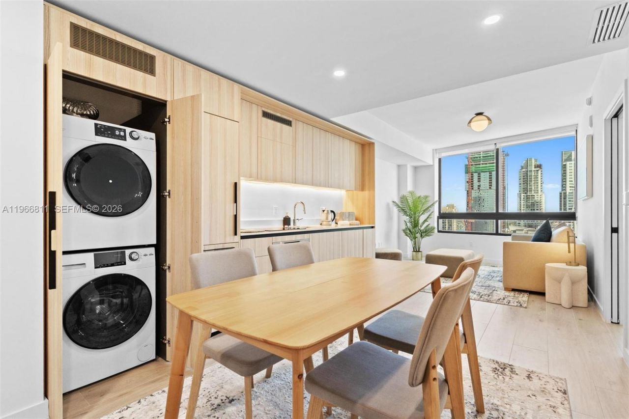 225 N Miami Ave, Unit 3307, Miami, FL 33128 Photo