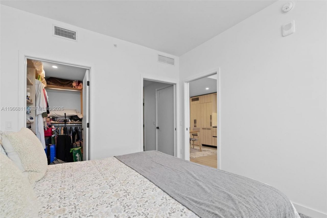 225 N Miami Ave, Unit 3307, Miami, FL 33128 Photo