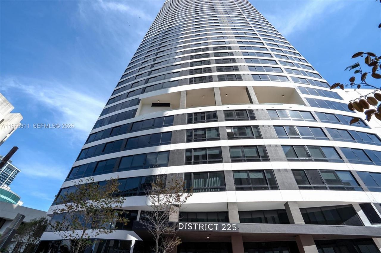 225 N Miami Ave, Unit 3307, Miami, FL 33128 Photo