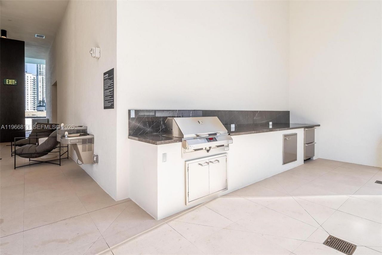 225 N Miami Ave, Unit 3307, Miami, FL 33128 Photo