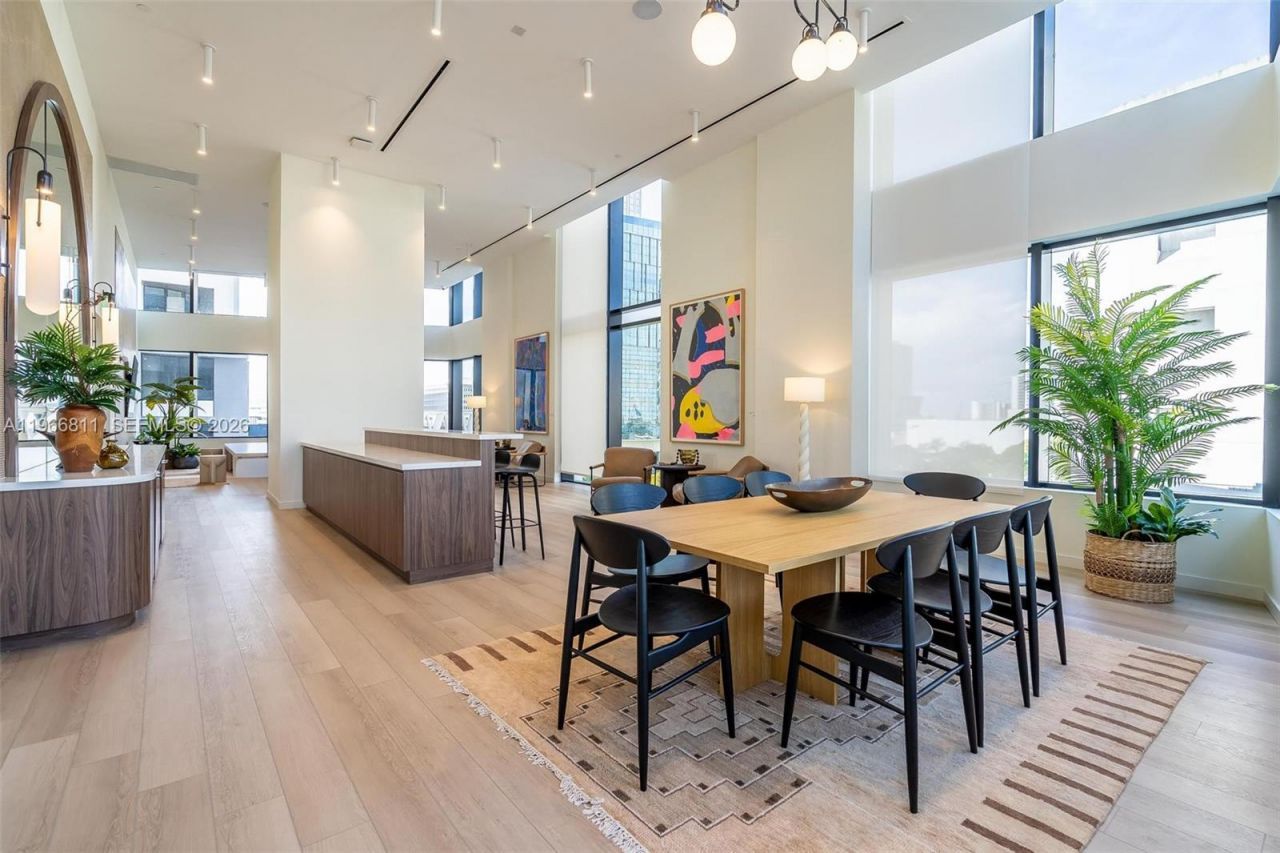 225 N Miami Ave, Unit 3307, Miami, FL 33128 Photo