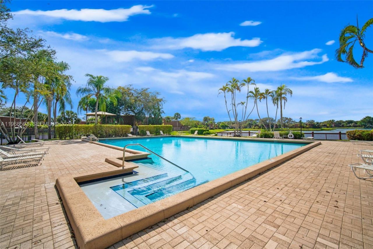 1171 SW 118th Ter, Davie, FL 33325 Photo