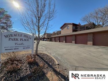 11945 Miracle Hills Drive, Unit 20, Omaha, NE 68154