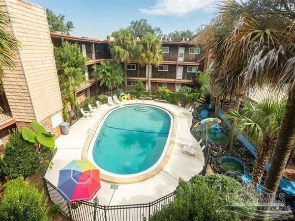 300 Bayou Blvd, Unit 106, Pensacola, FL 32503