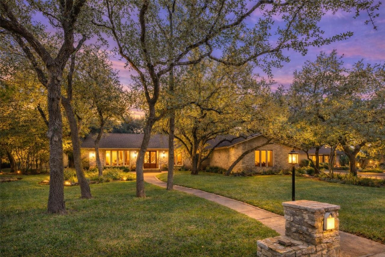 9403 Spring Hollow Dr, Austin, TX 78750 Main Photo