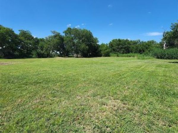 309 S Falls Street , Mart, TX 76664