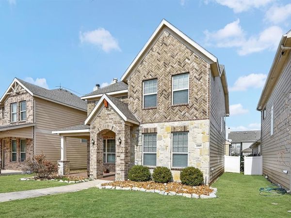 1049 Marietta Lane, Aubrey, TX 76227