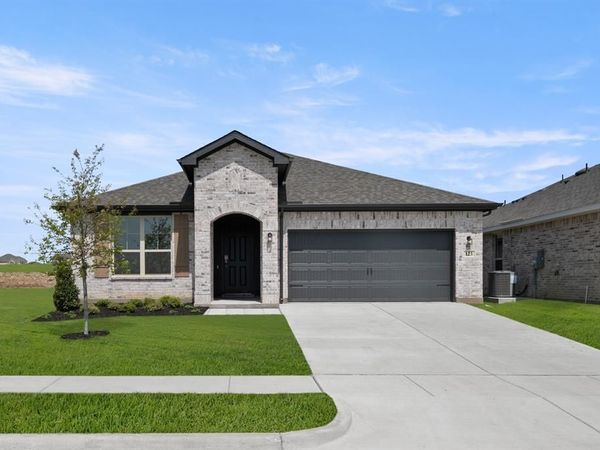 123 Toftrees Drive, Cleburne, TX 76031