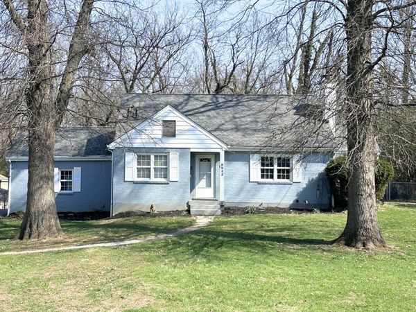 8622 Plainfield Lane, Cincinnati, OH 45236