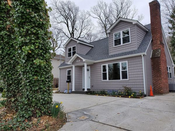 128 Bayville Avenue , Bayville, NY 11709