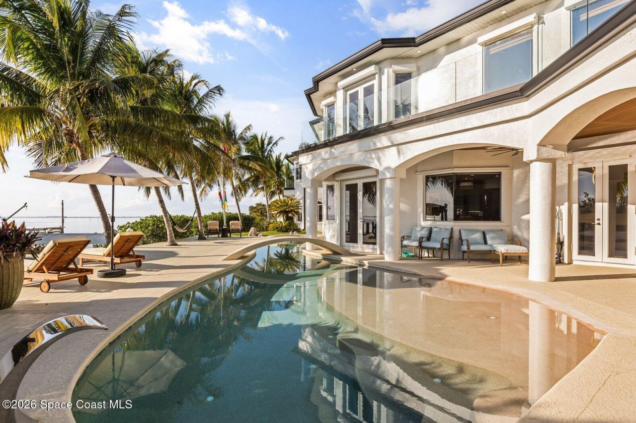 2 River Falls Drive , Cocoa Beach, FL 32931 Photo