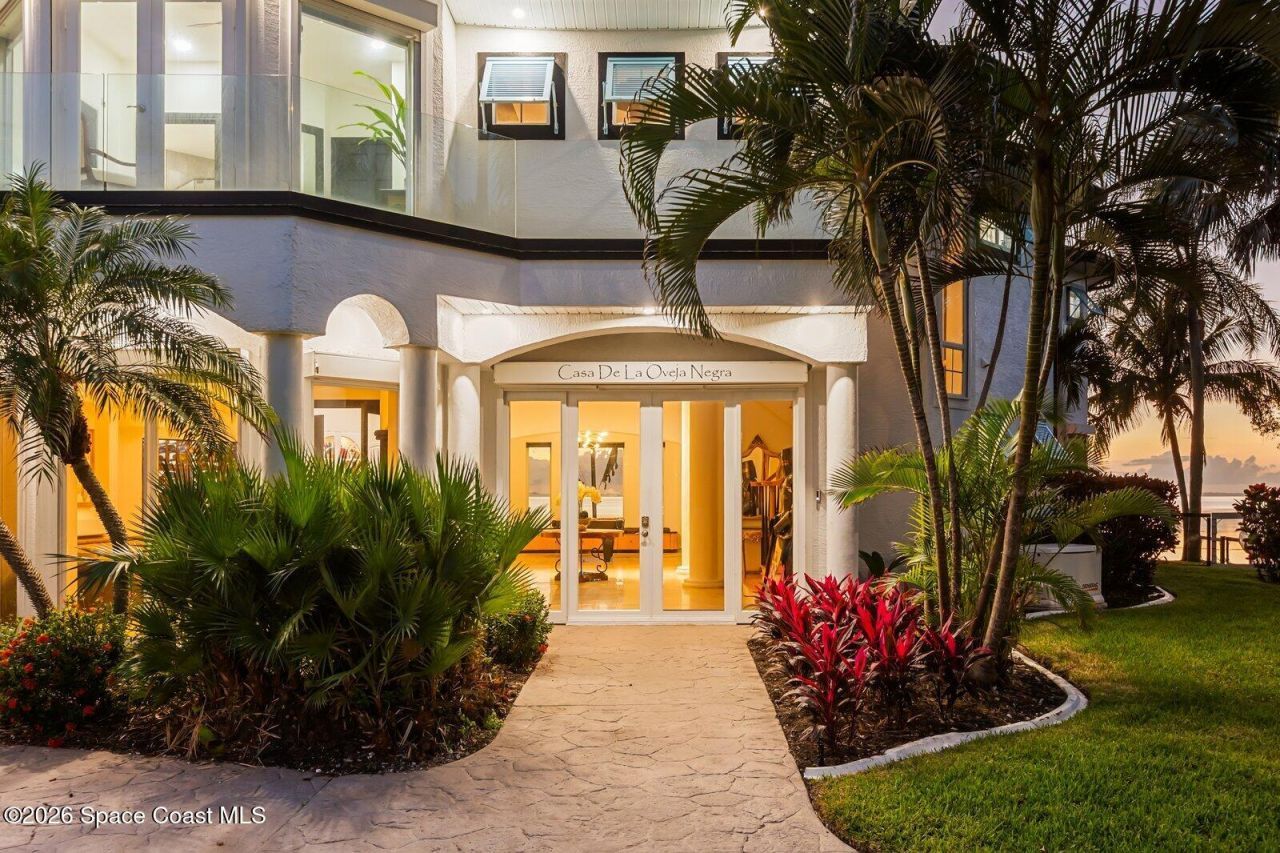 2 River Falls Drive, Cocoa Beach, FL 32931 Photo