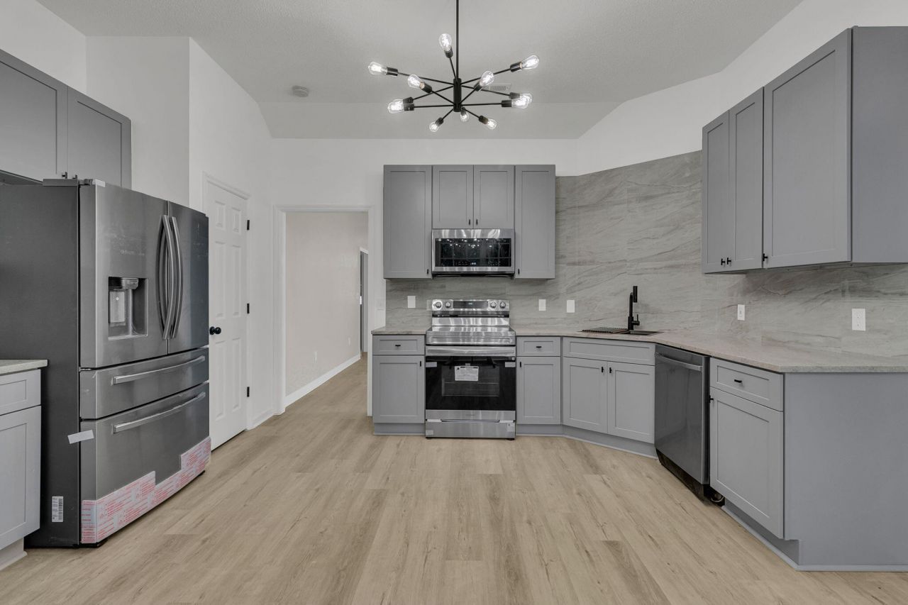 1854 Oleander Court Photo 15