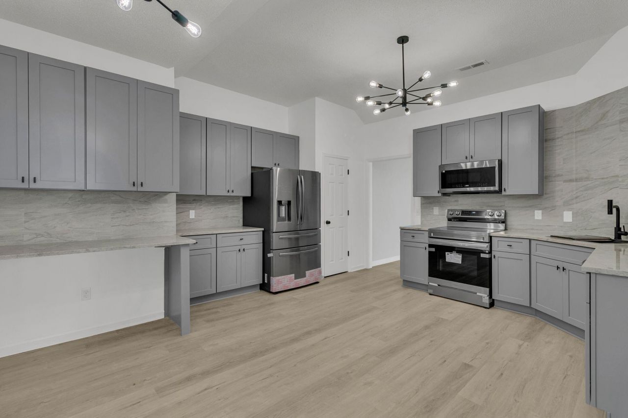 1854 Oleander Court Photo 16